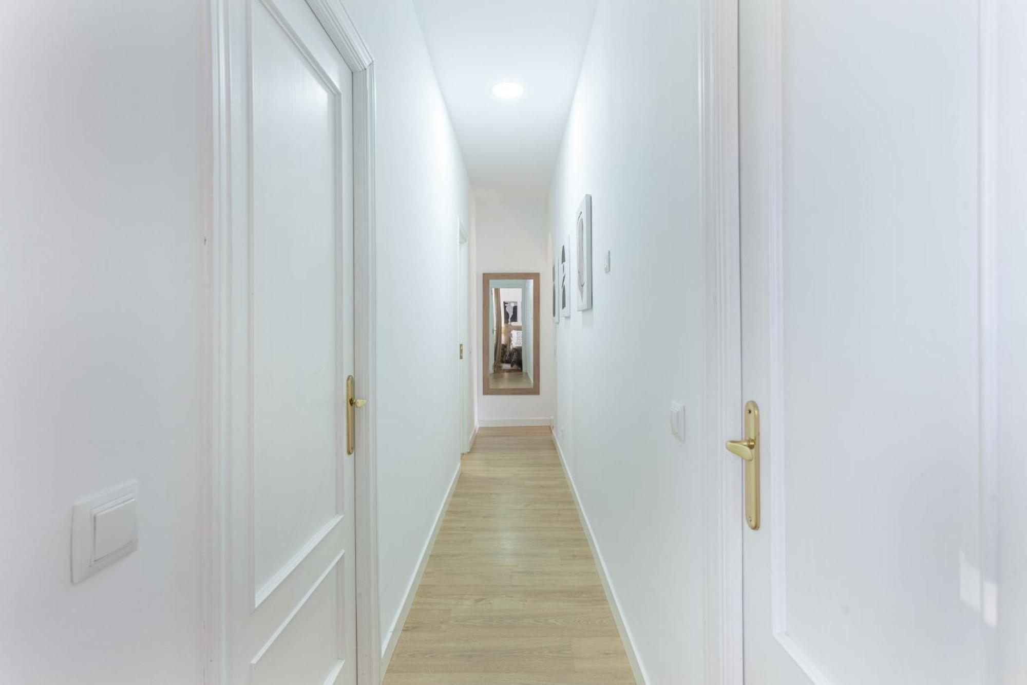 Apartamento Santa Ana Place En Madrid Exterior photo