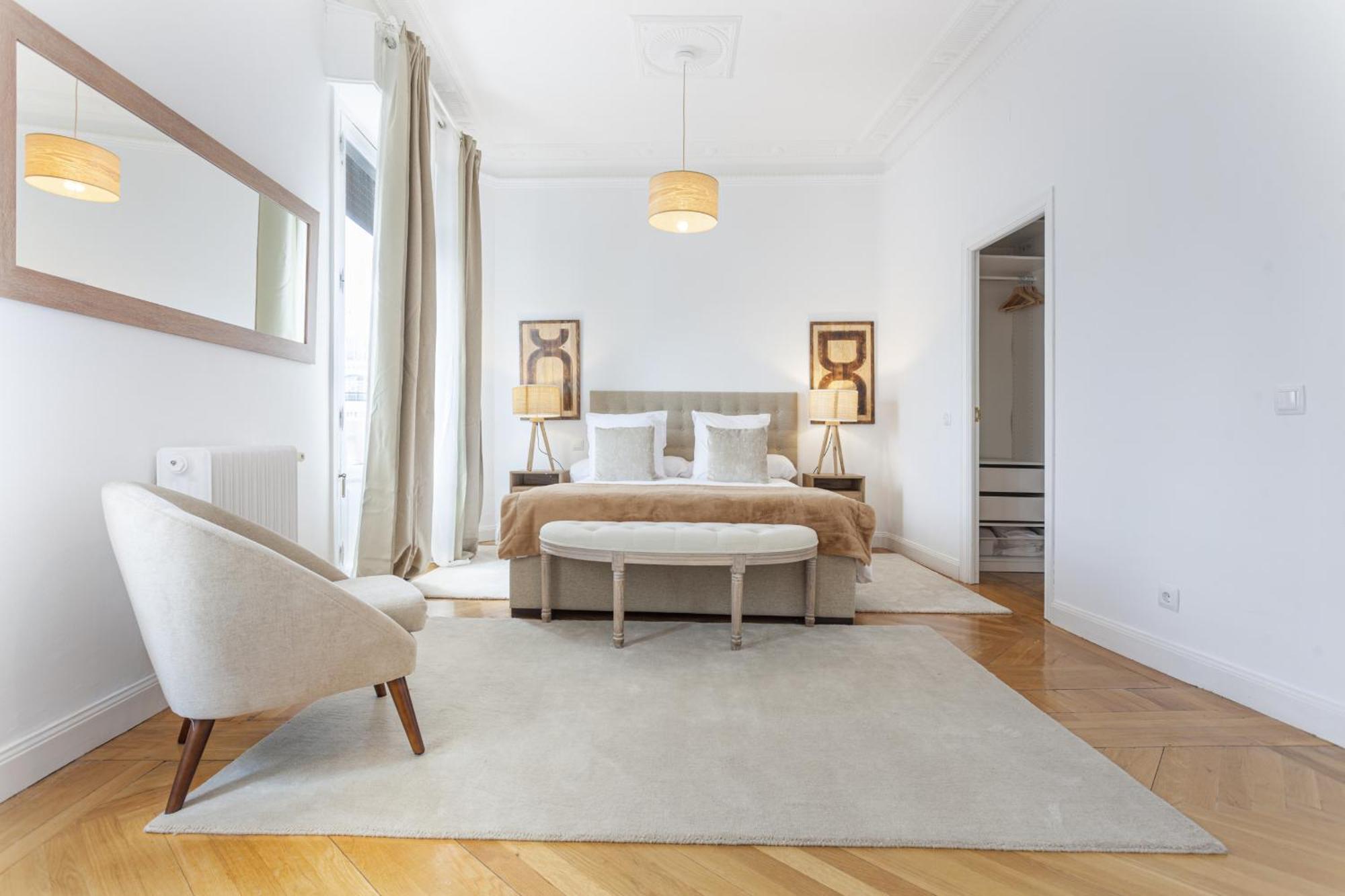 Apartamento Santa Ana Place En Madrid Exterior photo