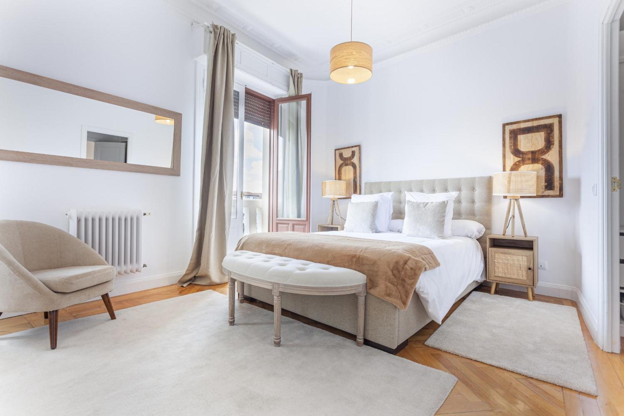 Apartamento Santa Ana Place En Madrid Exterior photo