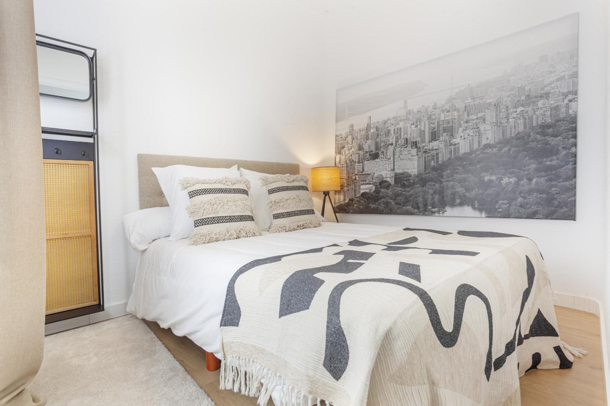 Apartamento Santa Ana Place En Madrid Exterior photo